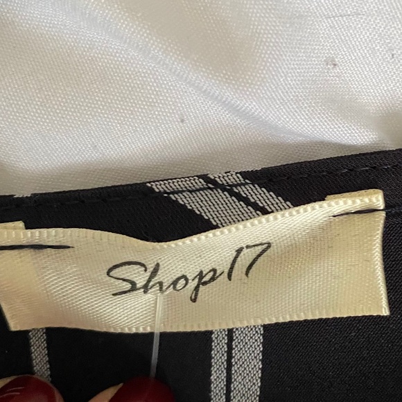 SHOP 17 | Blazer - Picture 9 of 9